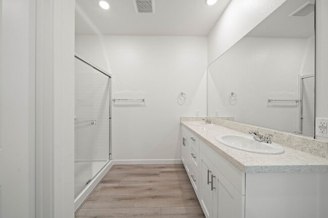 Building Photo - Spacious New 4/2 in Shastina Ranch!