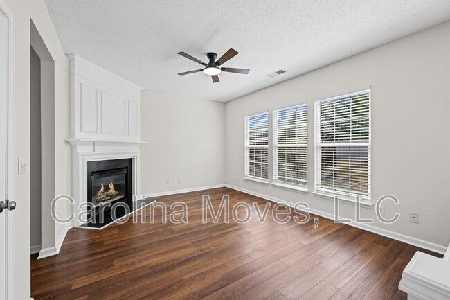 Building Photo - 106 Waterford Park Dr