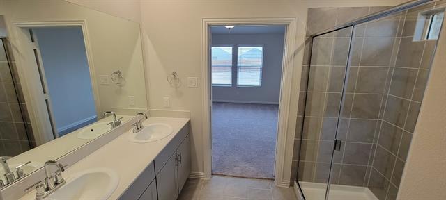 Building Photo - 2633 Oneida Ln