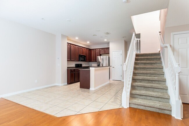 Building Photo - Lake Nona Preserve 3 bdrm townhome ready f...