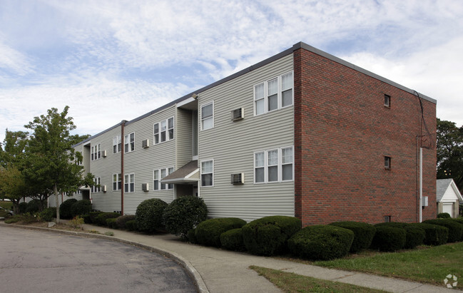 615-633 Quarry S - Westside Gardens