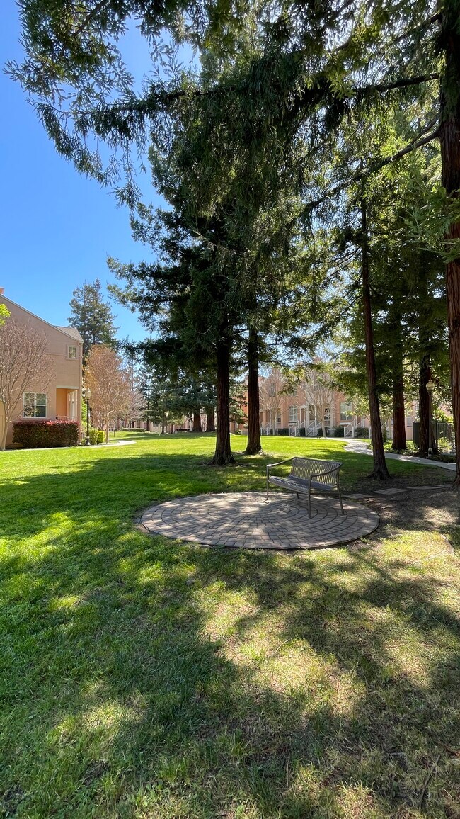 Building Photo - 2255 Showers Dr