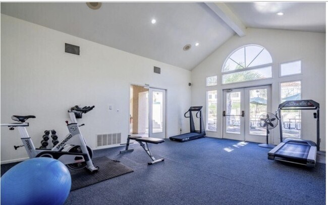 Building Photo - 4240 Lost Hills Rd