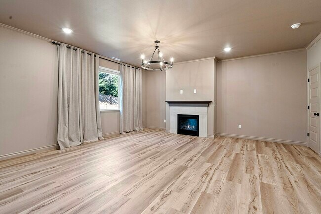 Building Photo - 4350 Nettle Dr SE