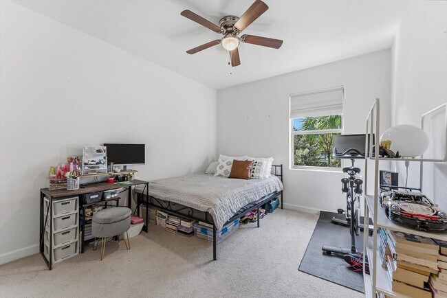 Building Photo - 4660 Silver Saw Ln