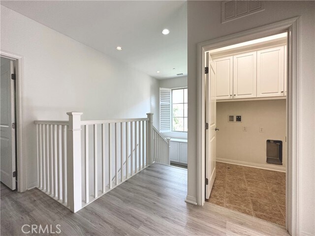 Building Photo - 38 Lupari