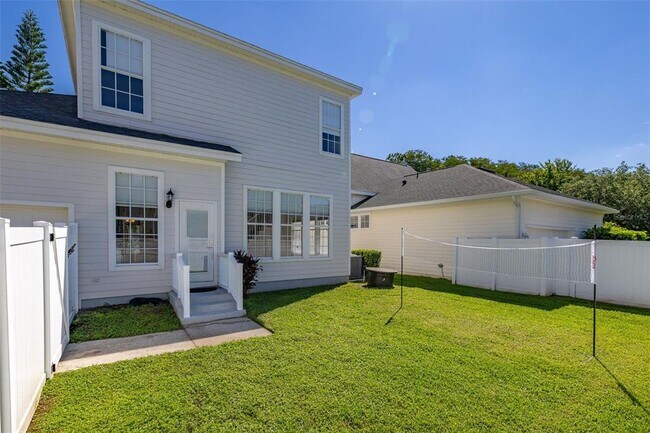 Building Photo - 212 Ficus St