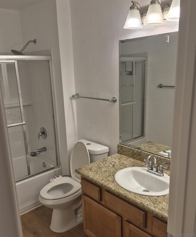 Building Photo - 15048 Avenida Venusto
