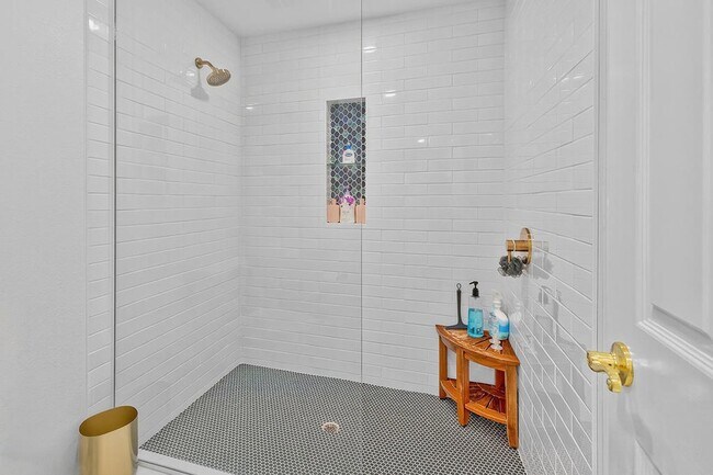 Building Photo - 77707 Cll Las Brisas S