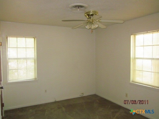 Building Photo - 501 Bond St