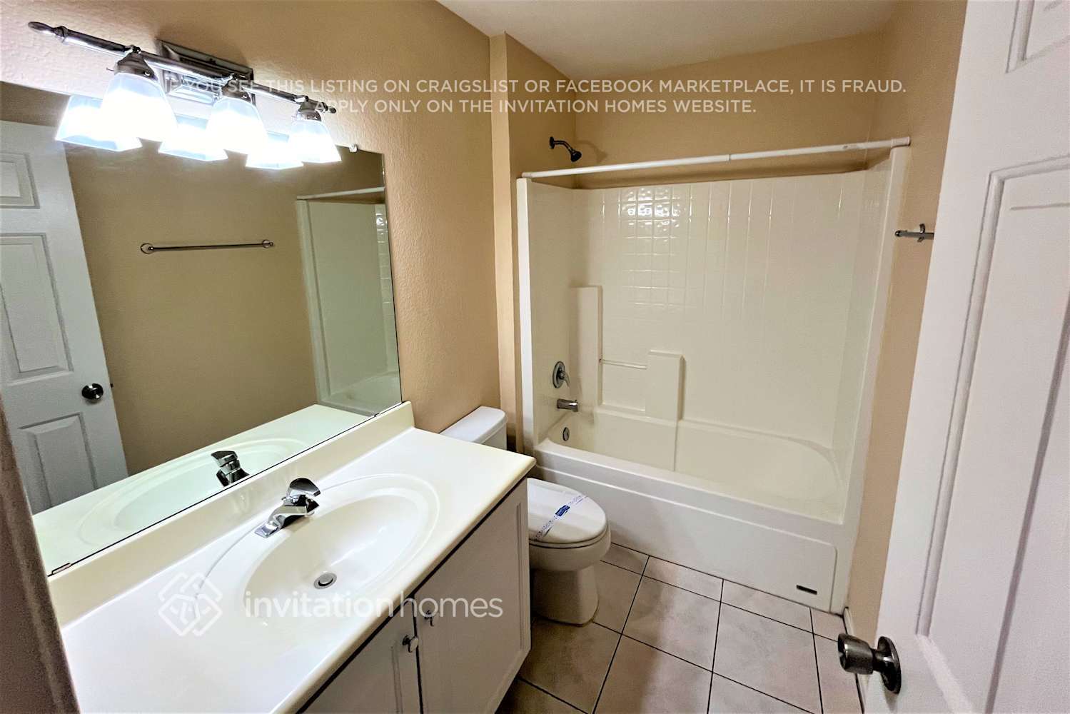 Building Photo - 3420 E Marco Polo Rd