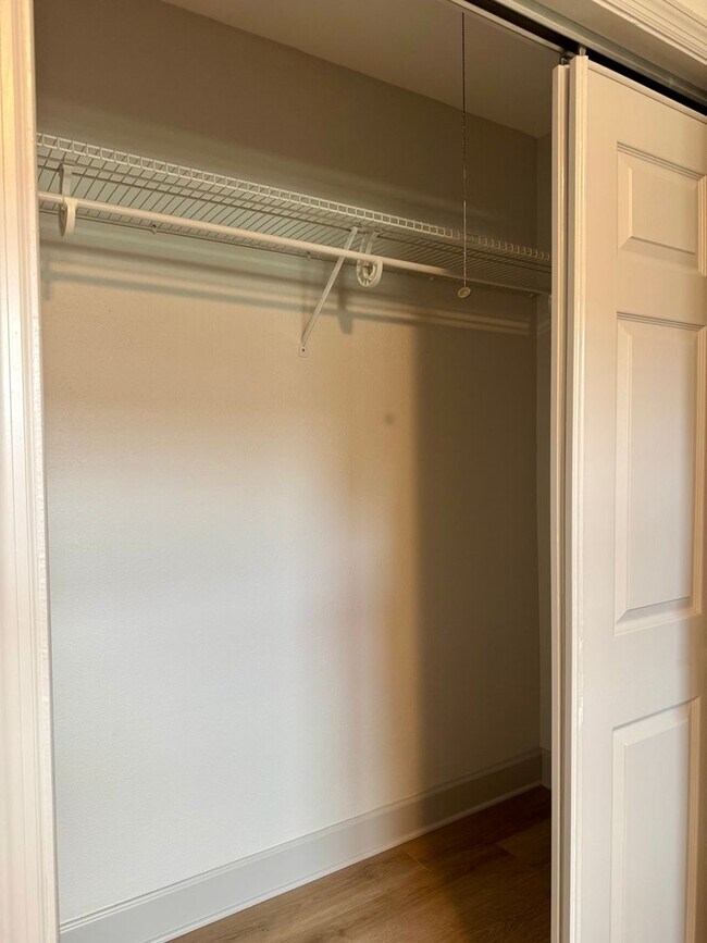 Building Photo - Remodeled Tampa Home