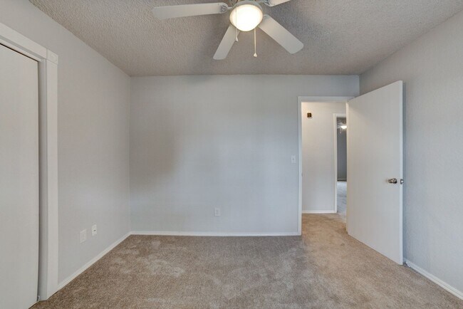 Building Photo - Charming Updated 3-Bedroom Home in South B...