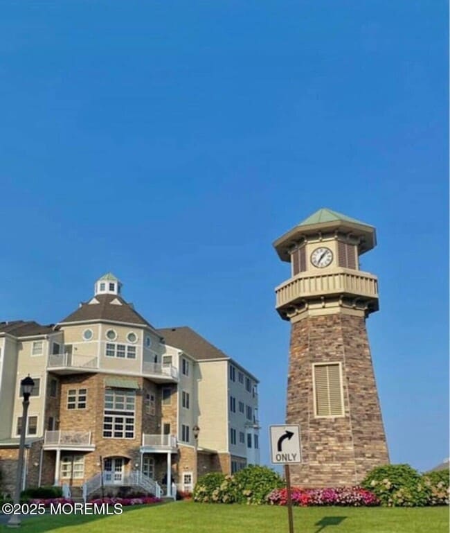 Building Photo - 11 Cooper Ave