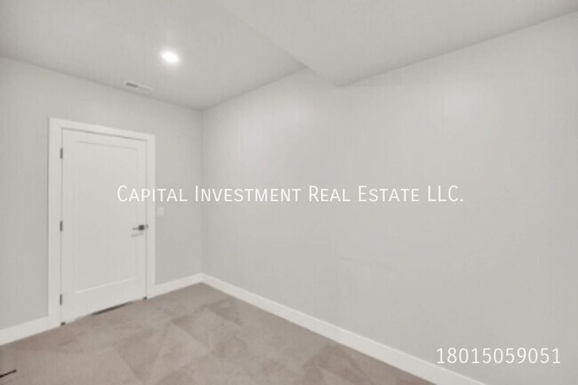Building Photo - 2733 Urban Ridge Rd