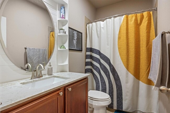 Building Photo - 1117 Nevarez