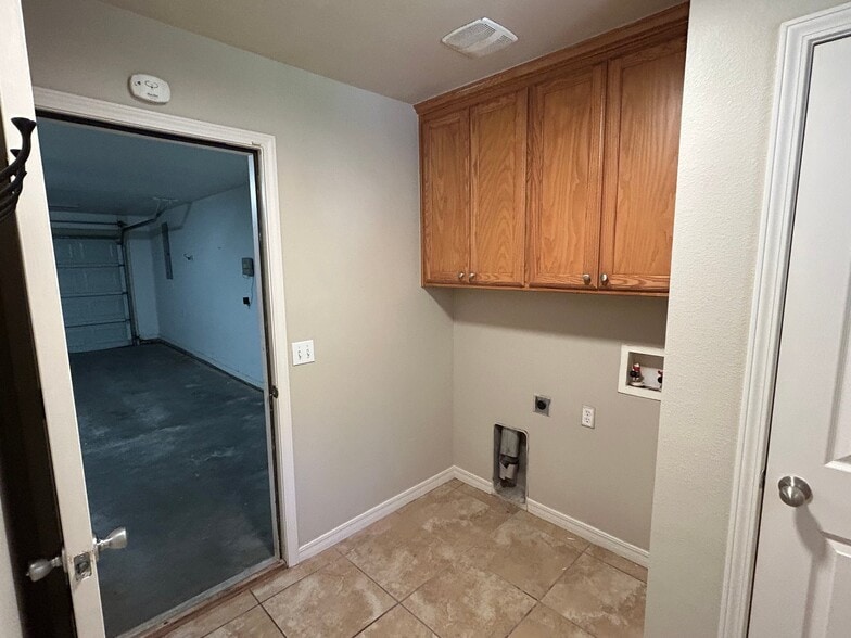 Building Photo - 6111 Mercy Ct