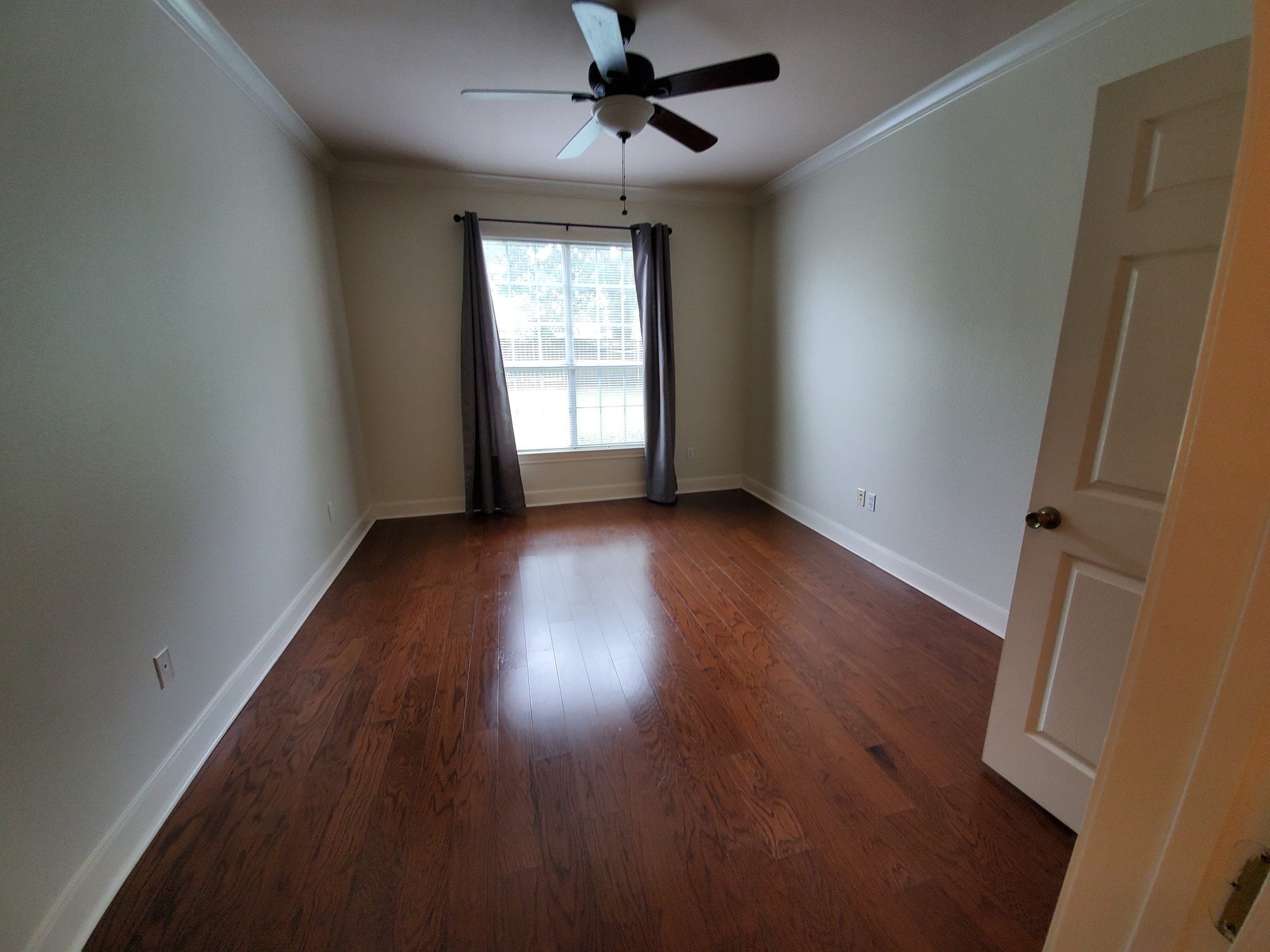 bedroom1 - 710 E Boyd Dr