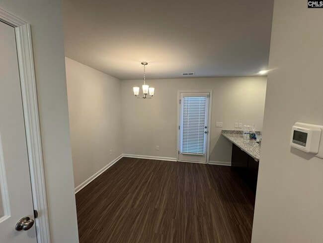 Building Photo - 811 Coburg Ln