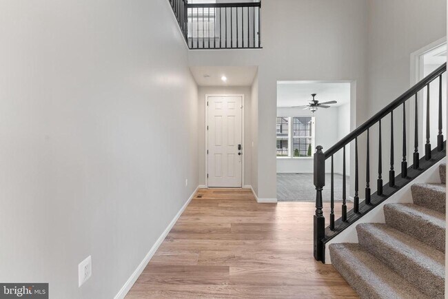 Building Photo - 5508 Redgum Ln