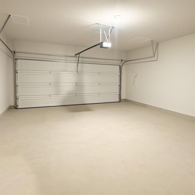 Building Photo - 2104 Cantonata Dr