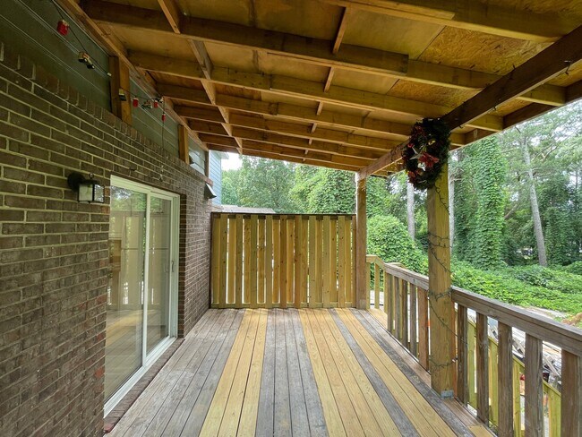 Building Photo - 3173 Dove Ct SW