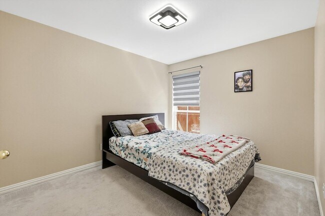 Building Photo - 9436 Ponderosa Trail