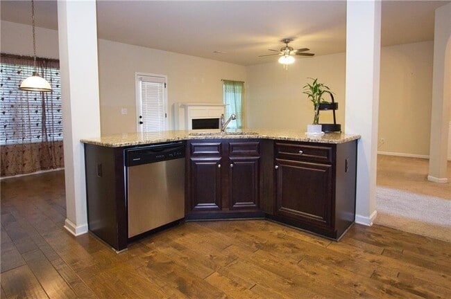 Building Photo - 793 Kaitlyn Dr