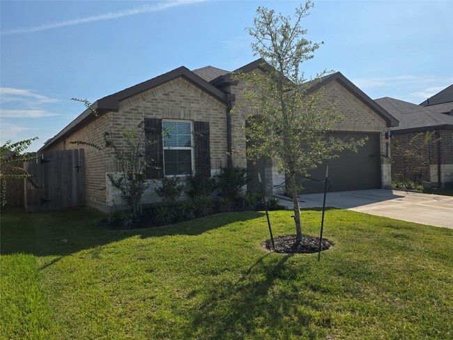 Building Photo - 4923 Edgewood Dr