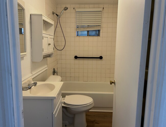 Building Photo - 239 S 200 W
