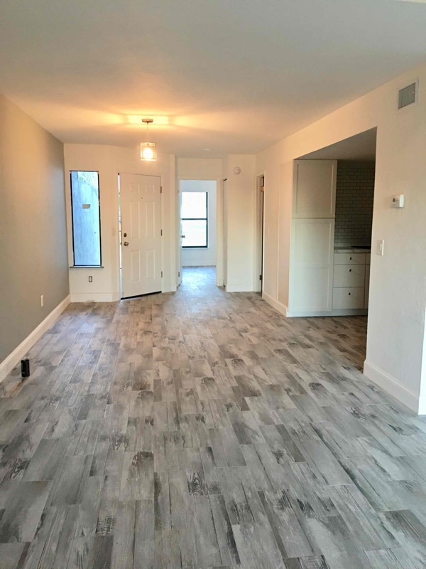 Building Photo - 2888 Wonderwood Ln
