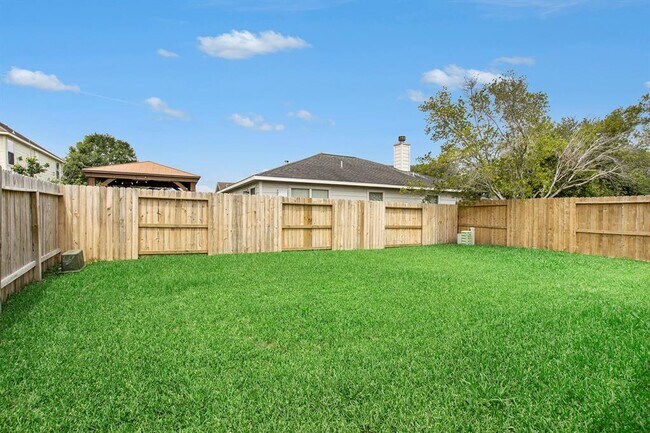 Building Photo - 7719 Serene Wood Ln