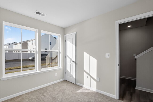 Building Photo - 23 Short Br Dr