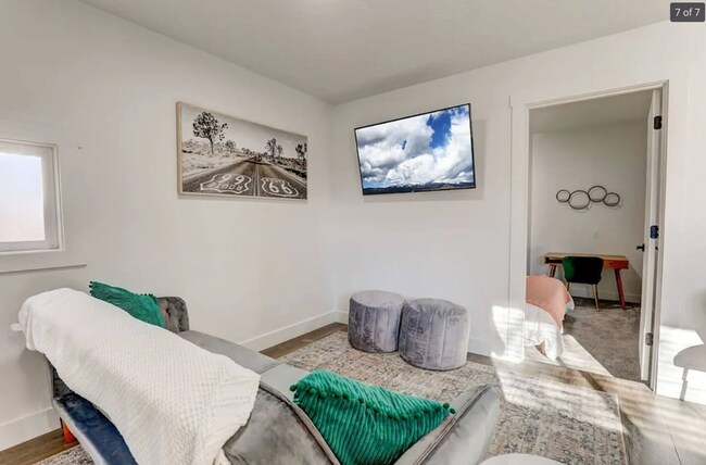 Building Photo - 1503 S Newport St