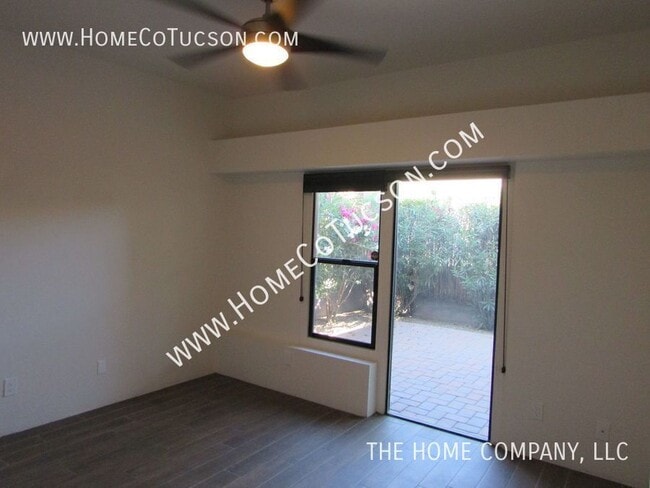 Building Photo - 3668 N Royal Prince Ct