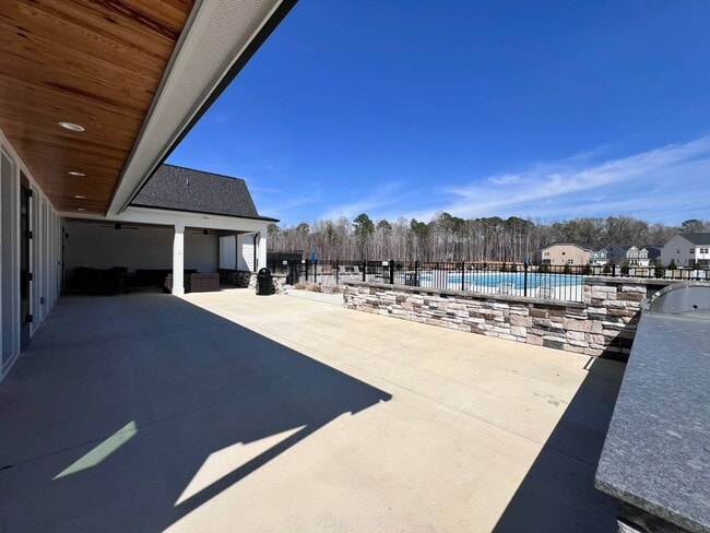 Building Photo - 1988 Rosedale Rdg Ave