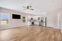 Building Photo - Elevated Eco-Friendly 2-Bedroom Home in Sw...