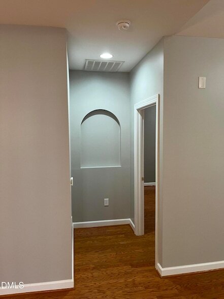 Building Photo - 1021 Thistle Briar Pl
