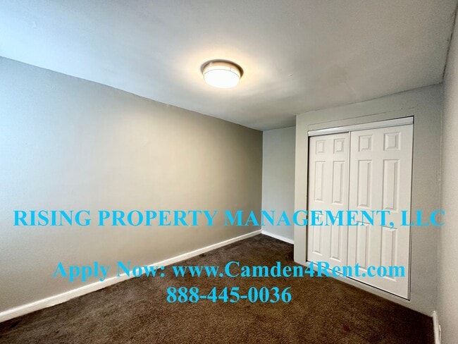 Building Photo - Renovated 3 Bedroom 1.5 Bathroom home in t...