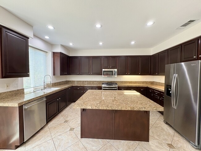 Building Photo - 6071 Paseo Pradera