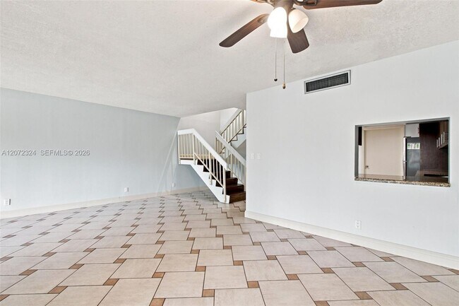 Building Photo - 6511 Racquet Club Dr