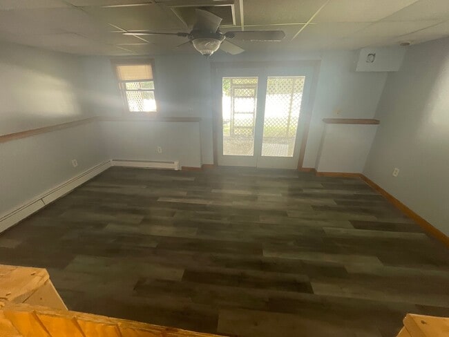 Building Photo - For Rent – 4 Bed, 2 Bath Home w/ Garage & ...