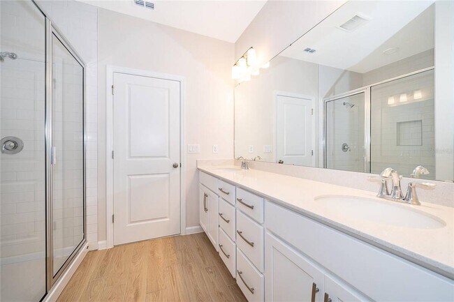 Building Photo - 474 Lady Palm St