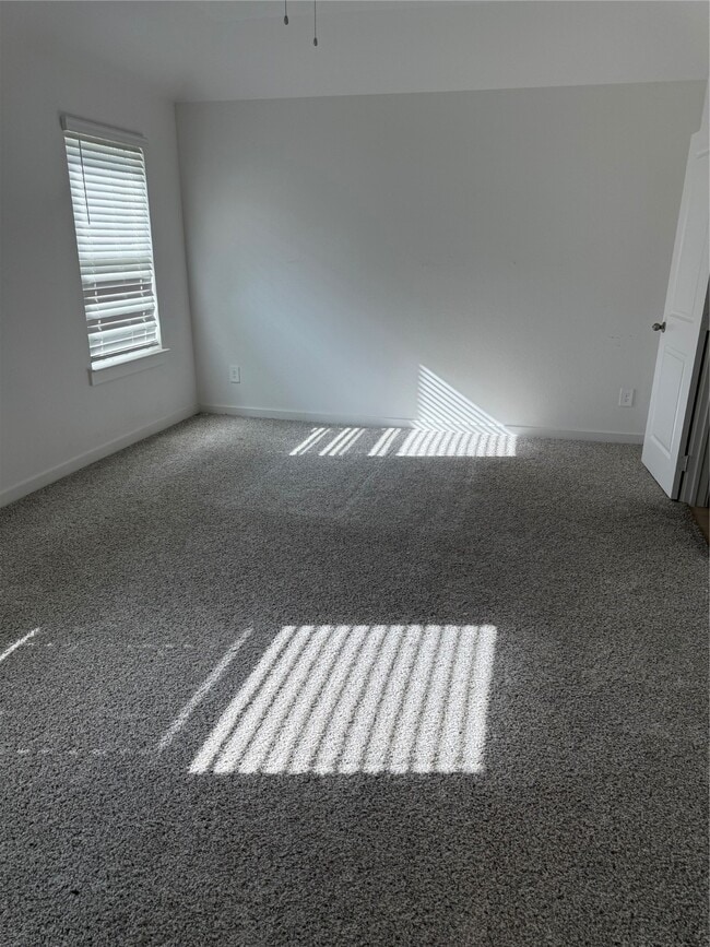 Building Photo - 1543 Merulana Lane