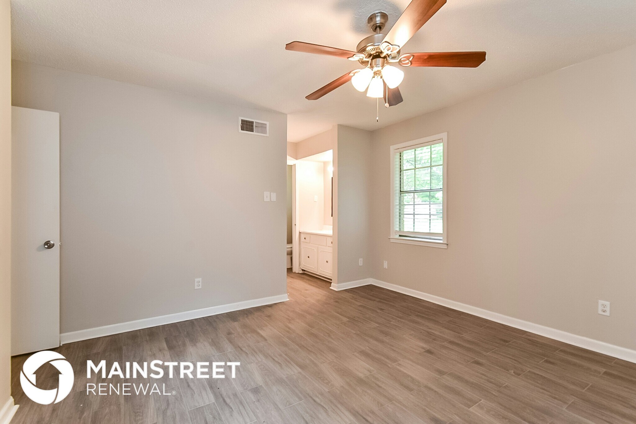 Building Photo - 3571 Castleman St