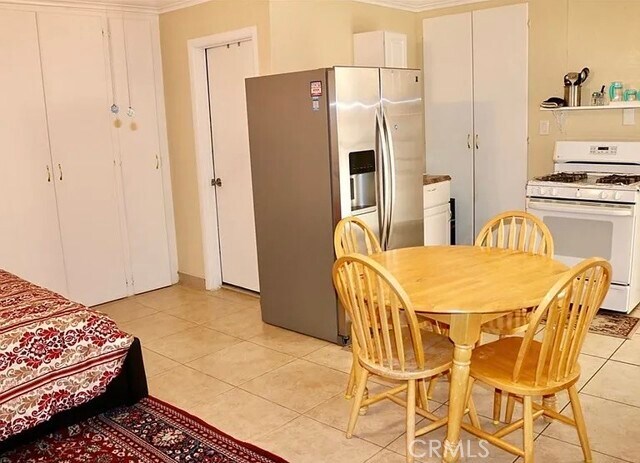 Building Photo - 10638 Balcom Ave