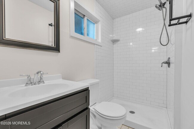 Building Photo - 1411 3rd Ave