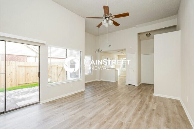 Building Photo - 3 Bedroom Pet-Friendly Home in CYPRESS, TX with Main Street Renewal