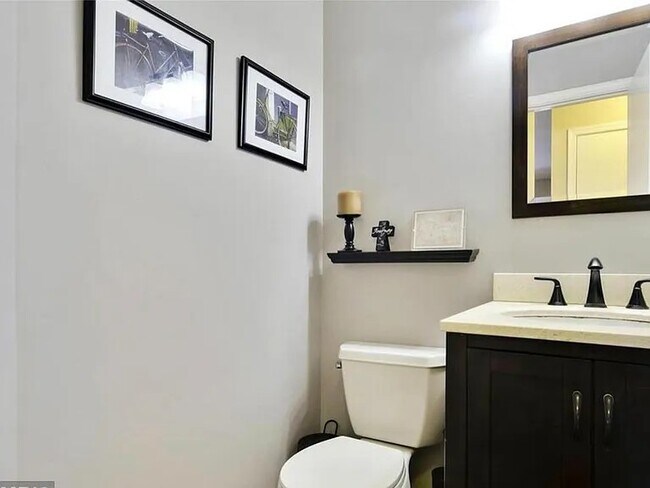 Building Photo - 18904 Snow Fields Cir