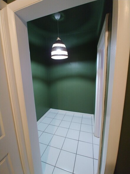 Building Photo - 707 N 2nd St